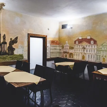 U Ceske Koruny Hotel Hradec Králové