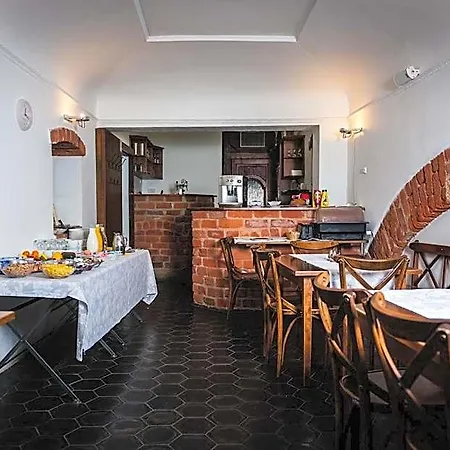 U Ceske Koruny Hotel 3*