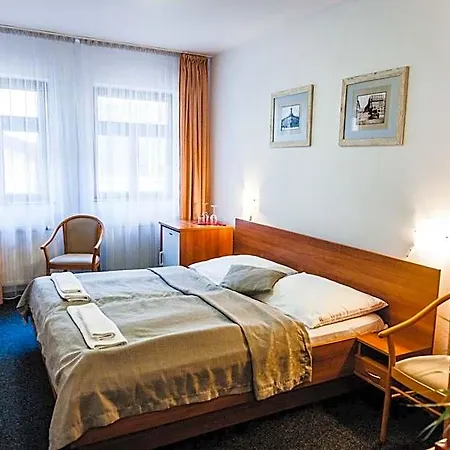 U Ceske Koruny 3* Hradec Králové