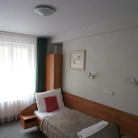 Hotell U Ceske Koruny 3*