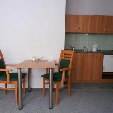 U Ceske Koruny Hotel Hradec Králové