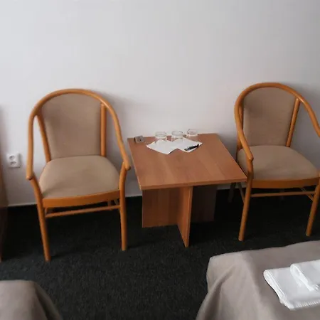 U české Koruny Hotel