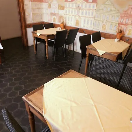 Hotel U Ceske Koruny 3*