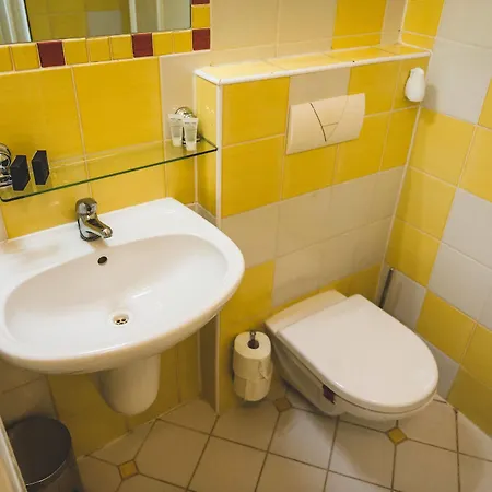 U české Koruny Hotel 3*