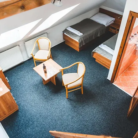 U české Koruny Hotel Hradec Králové