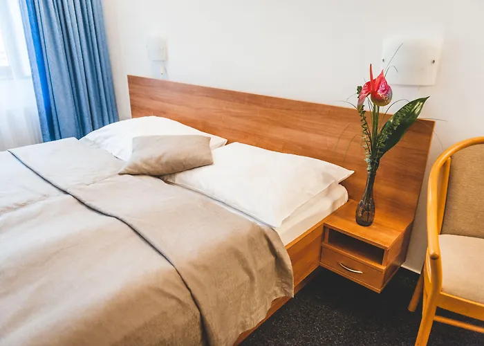 U Ceske Koruny Hotel Hradec Králové