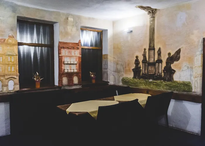 U Ceske Koruny Hotel 3*