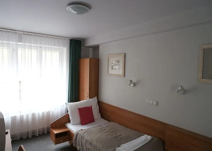 Hotel U Ceske Koruny 3*