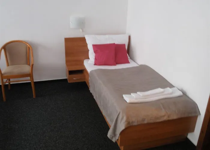 U Ceske Koruny 3* Hradec Králové