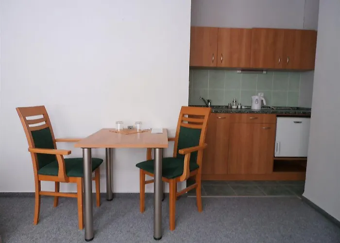 U Ceske Koruny Hotel Hradec Králové