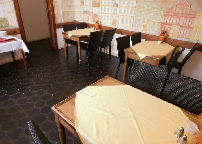 Hotel U Ceske Koruny 3*